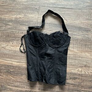 Frederick’s of Hollywood Elegant V-Cut Black Corset Top 34